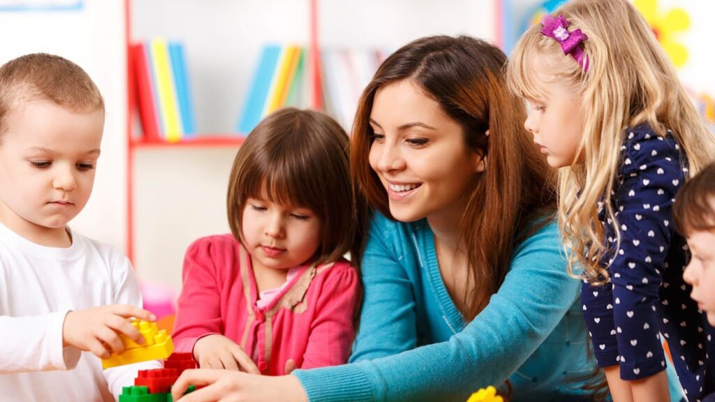 Ngành giáo viên mầm non có nhu cầu nhân sự cao, cơ hội định cư tốt