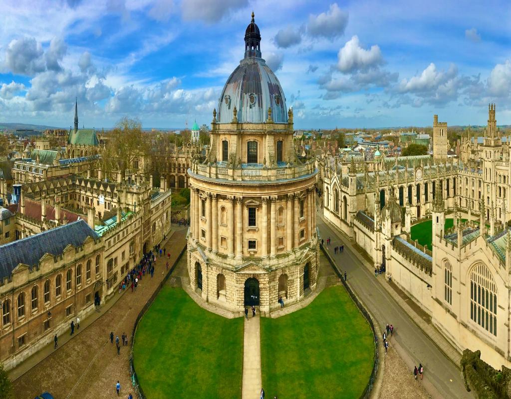 Đại học Oxford - Trường đại học đứng đầu bảng xếp hạng THE 2022
