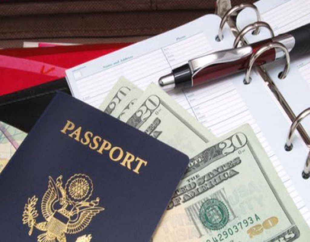 Ở thời điểm nộp hồ sơ xin visa 485 các bạn cần chuẩn bị và đóng đủ phí