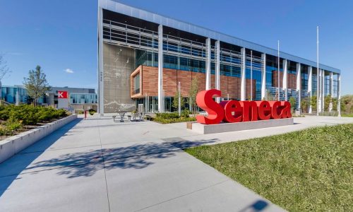 Trường cao đẳng Seneca College nằm ở vị trí đắc địa tại Canada