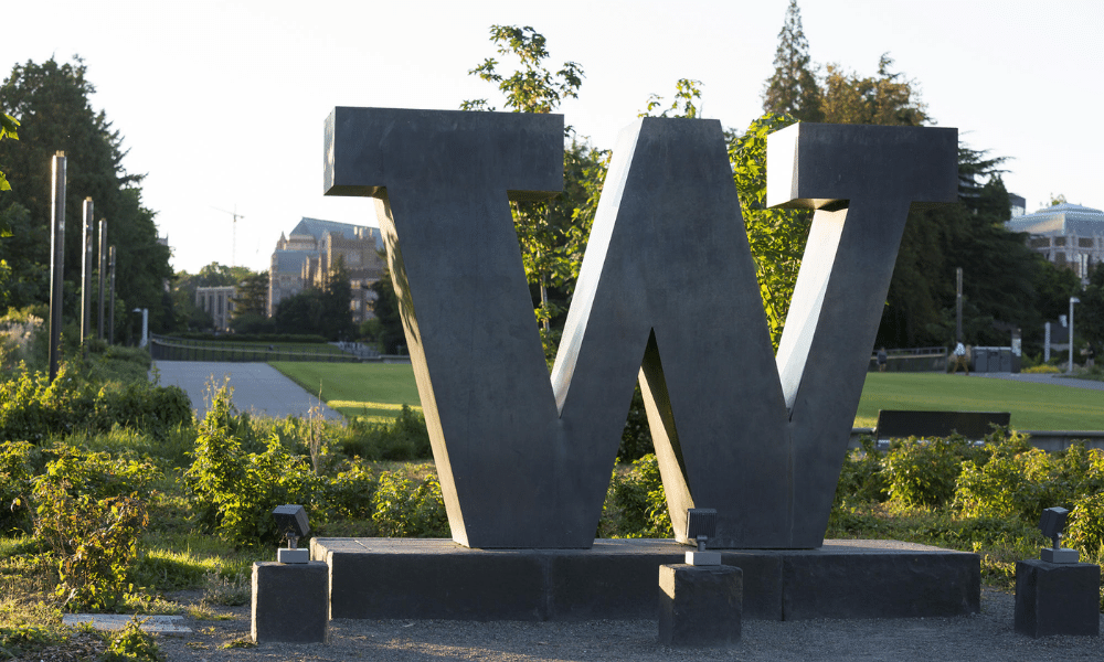 University of Washington - Trường đại học công lập lâu đời nhất West Coast, Mỹ