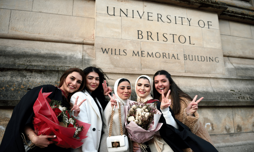 Học bổng tại University of Bristol