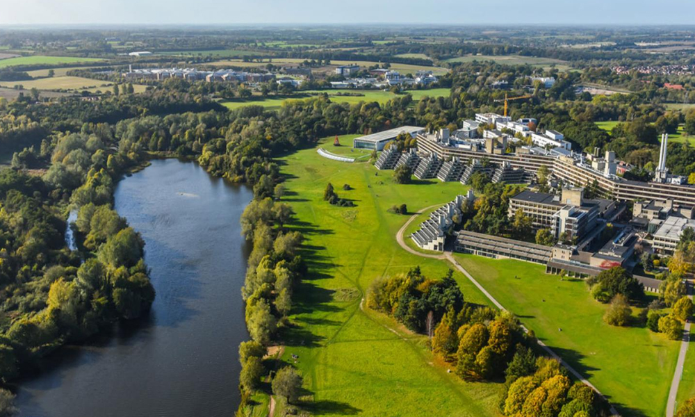 University of East Anglia được tọa tọa lạc tại Công viên Nghiên cứu Norwich