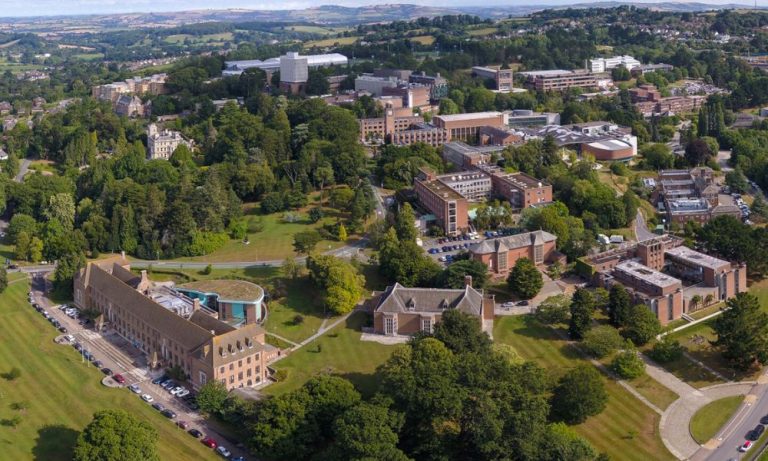 University of Exeter - Đại học với hơn 25.000 sinh viên theo học
